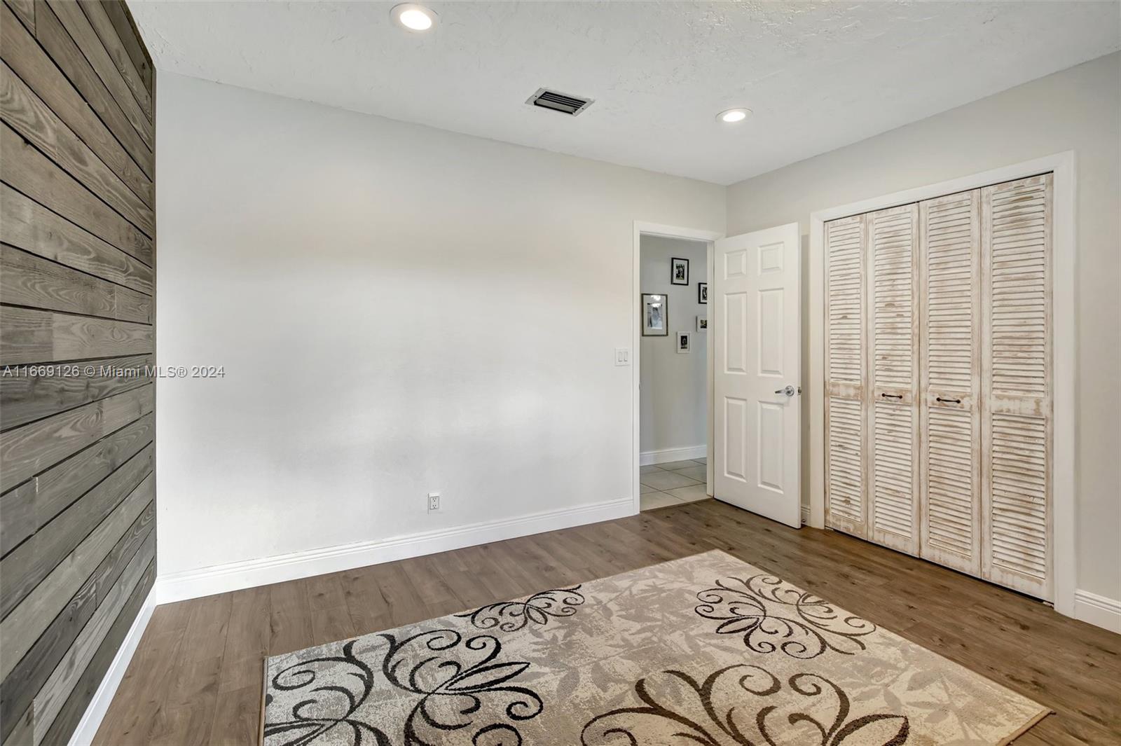 1491 SW 70th Ter