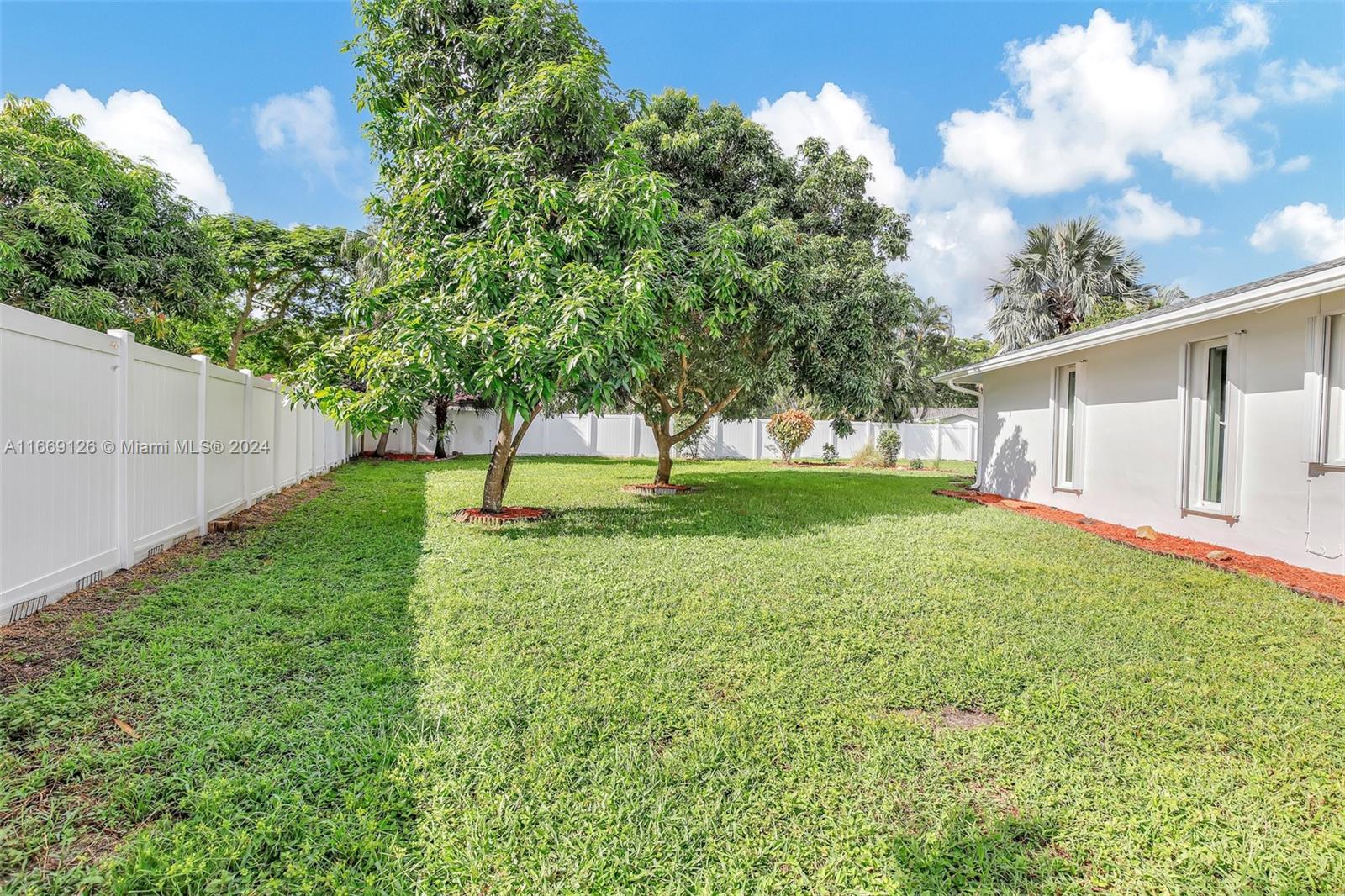 1491 SW 70th Ter