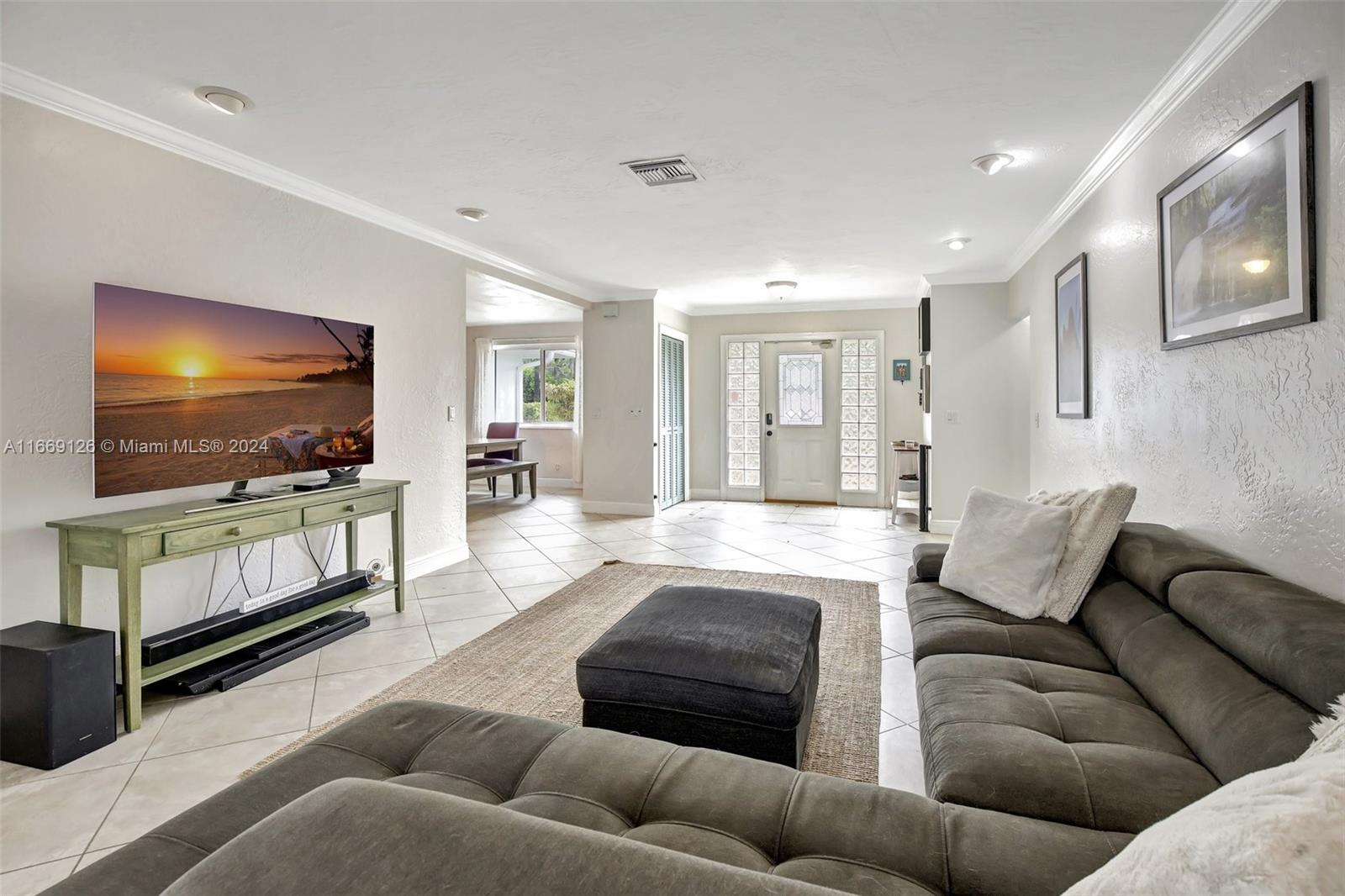 1491 SW 70th Ter