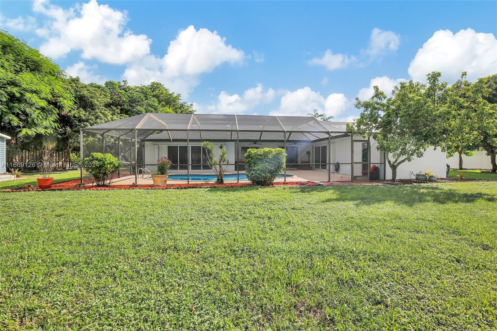 1491 SW 70th Ter