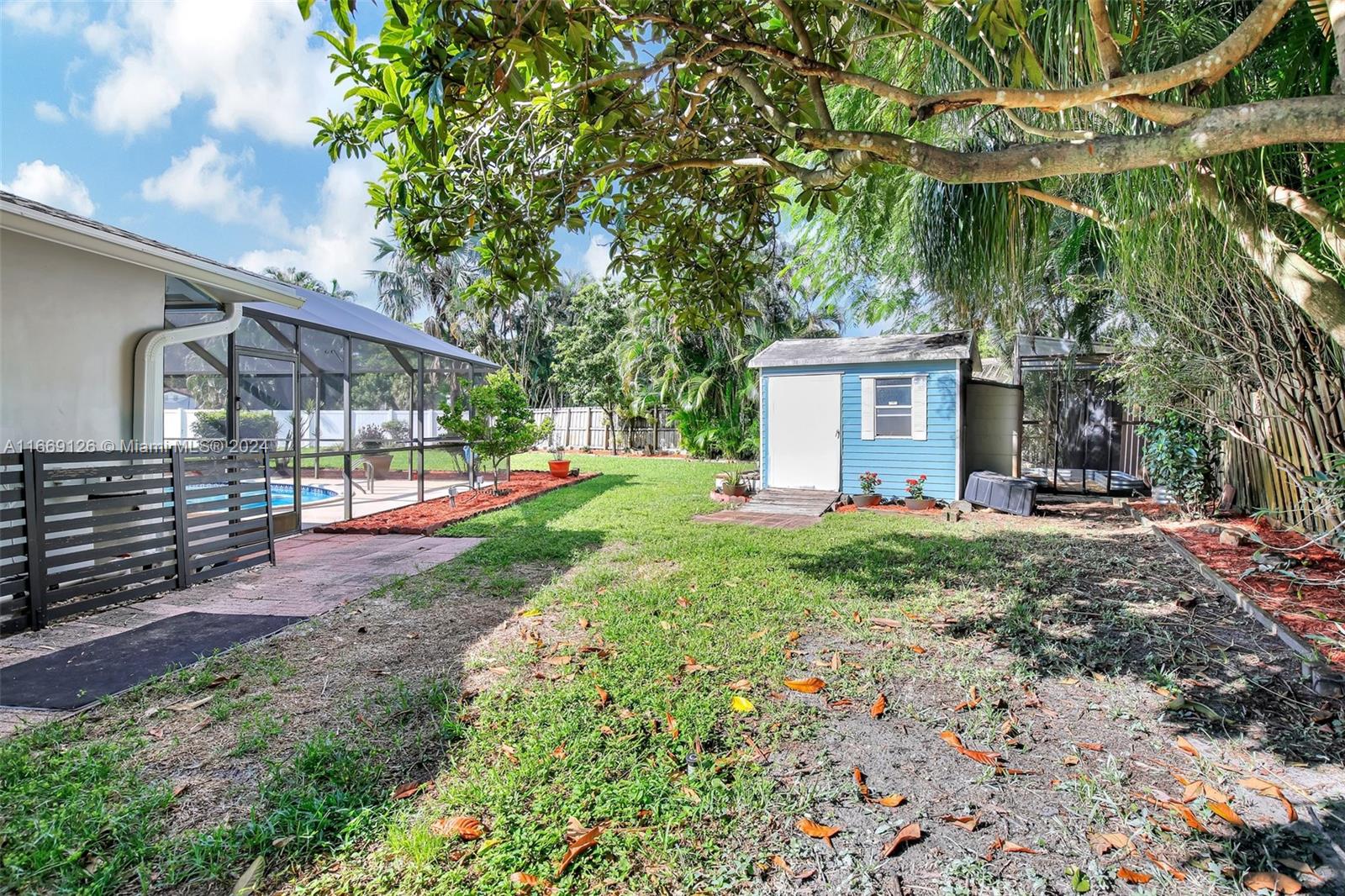 1491 SW 70th Ter