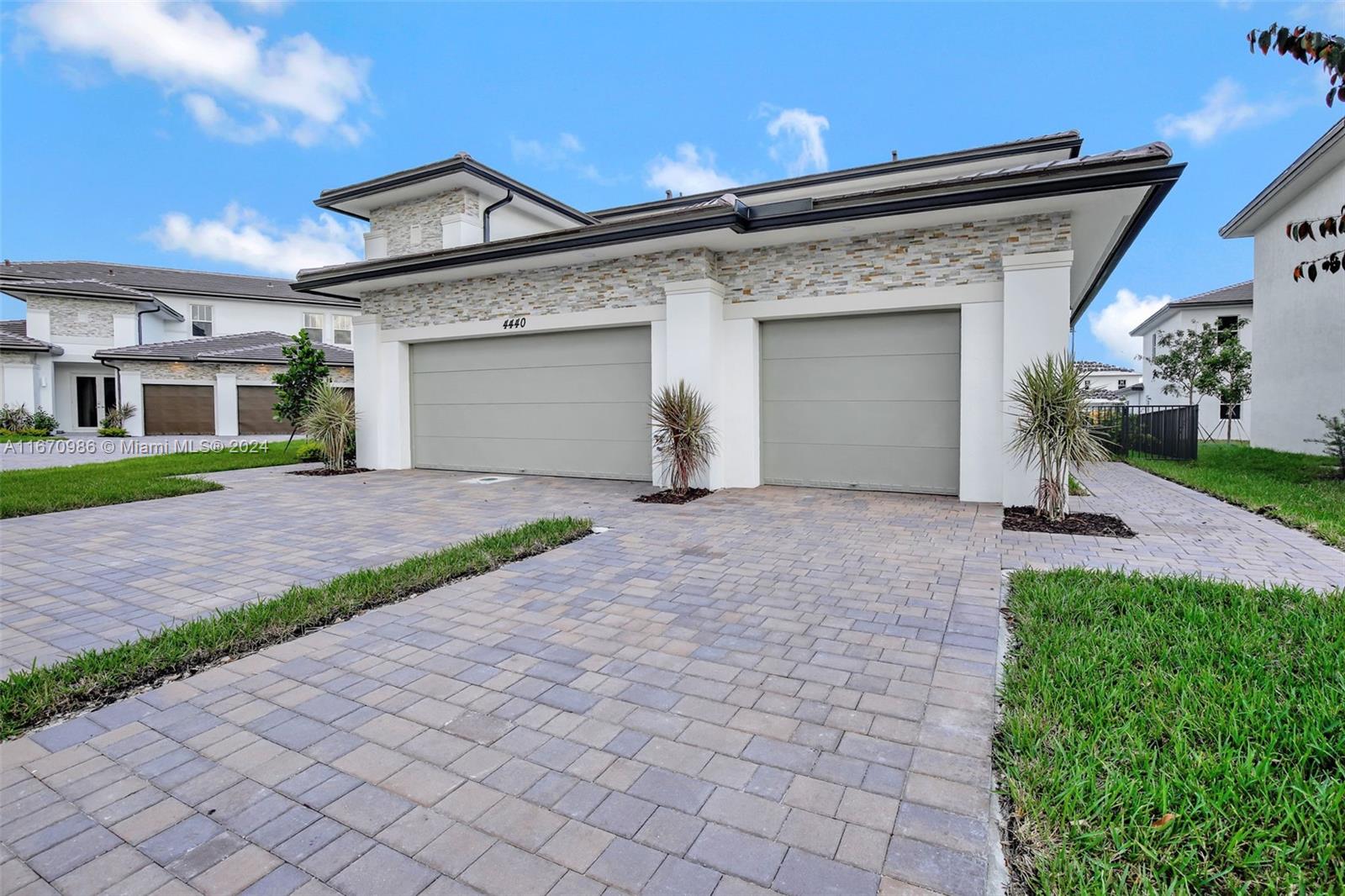 4440 SW 122nd Way