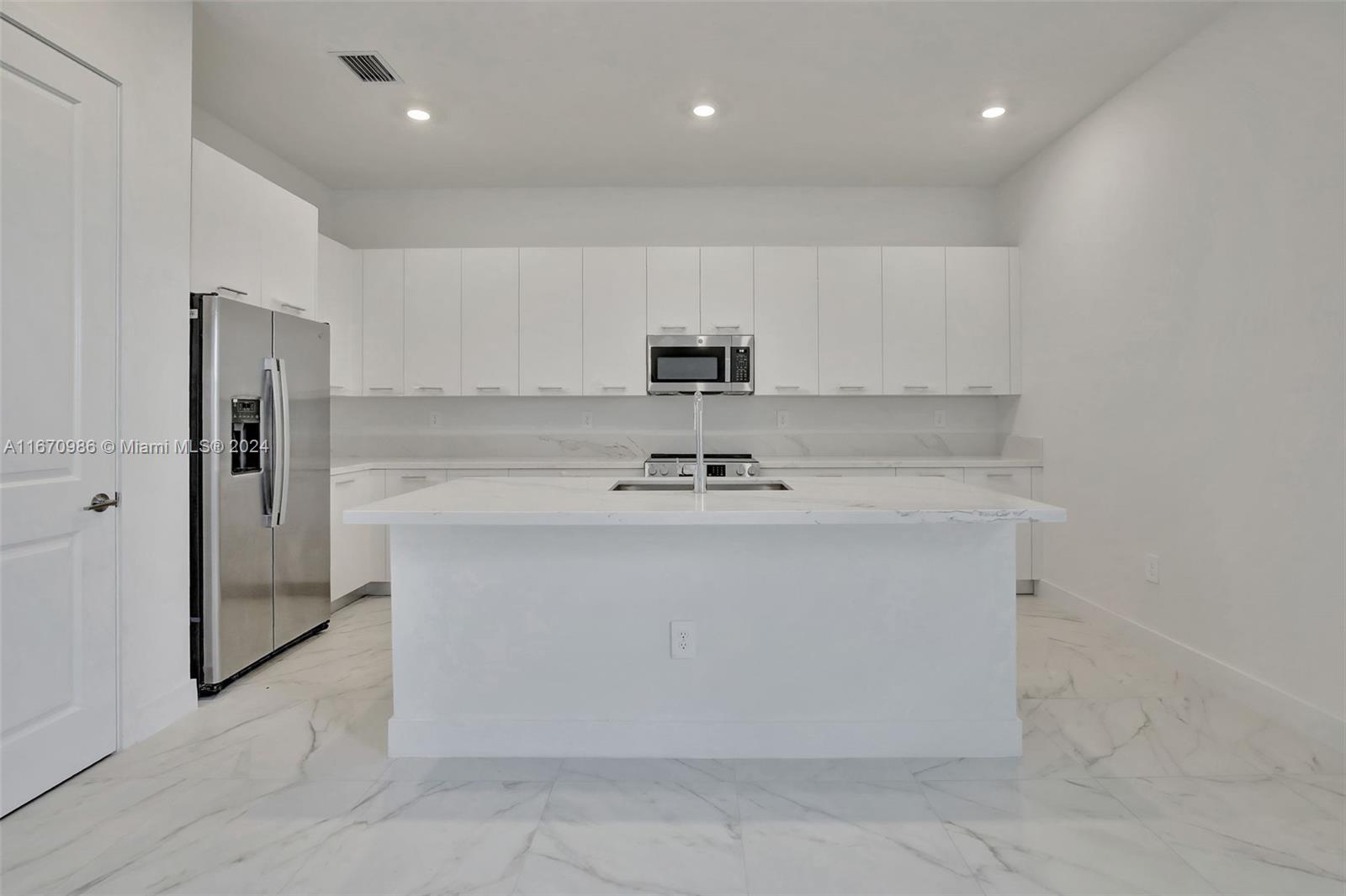 4440 SW 122nd Way