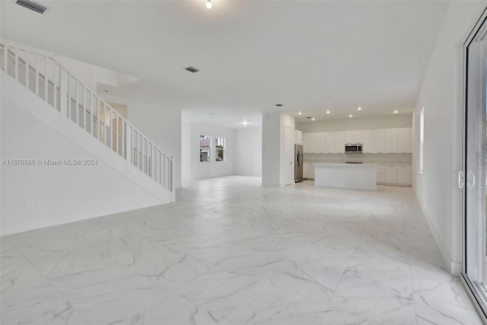 4440 SW 122nd Way