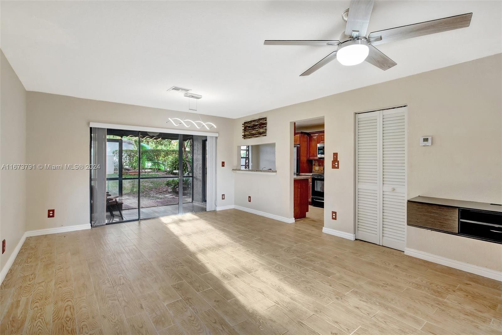9187 Vineyard Lake Dr