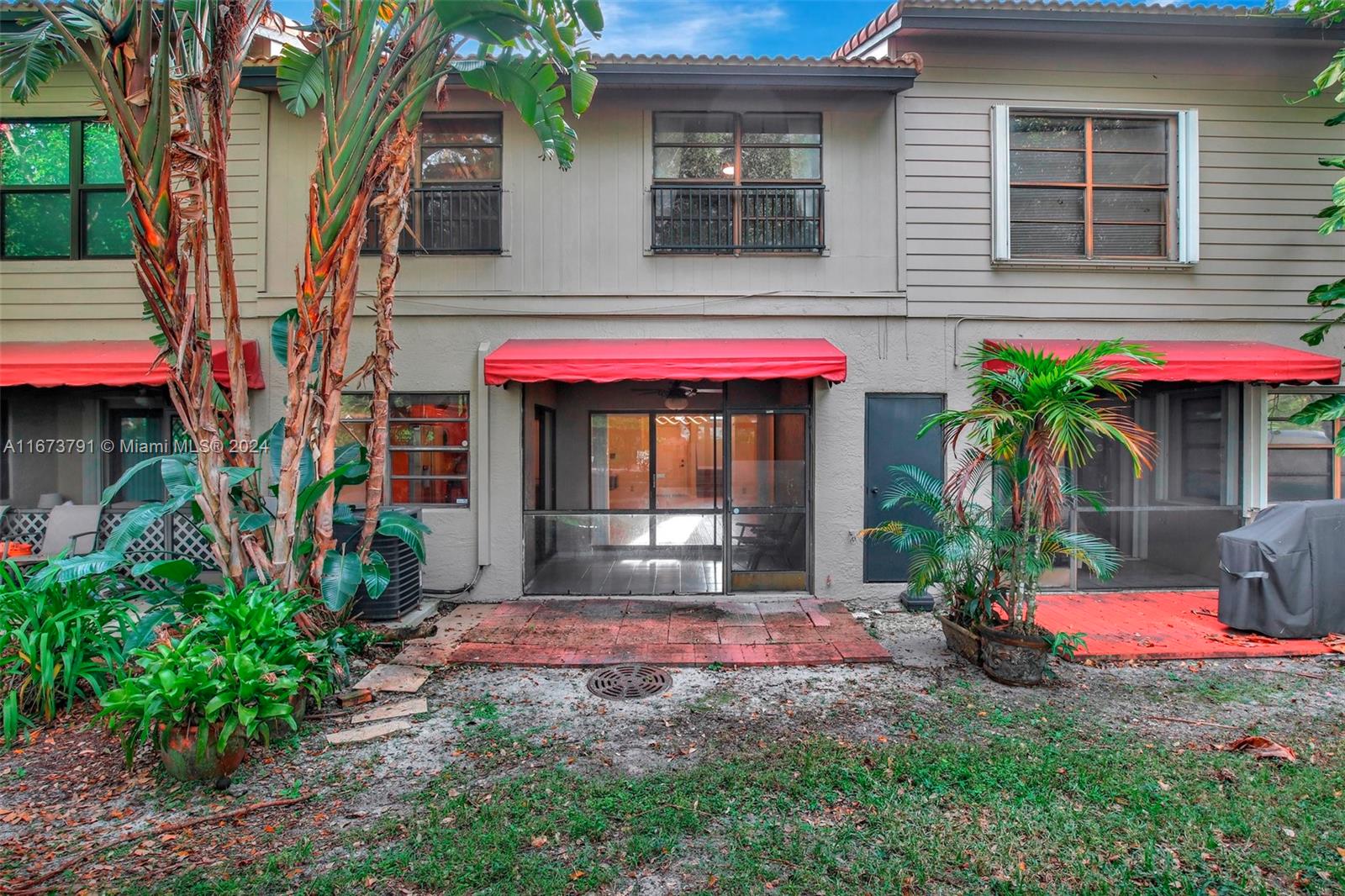 9187 Vineyard Lake Dr