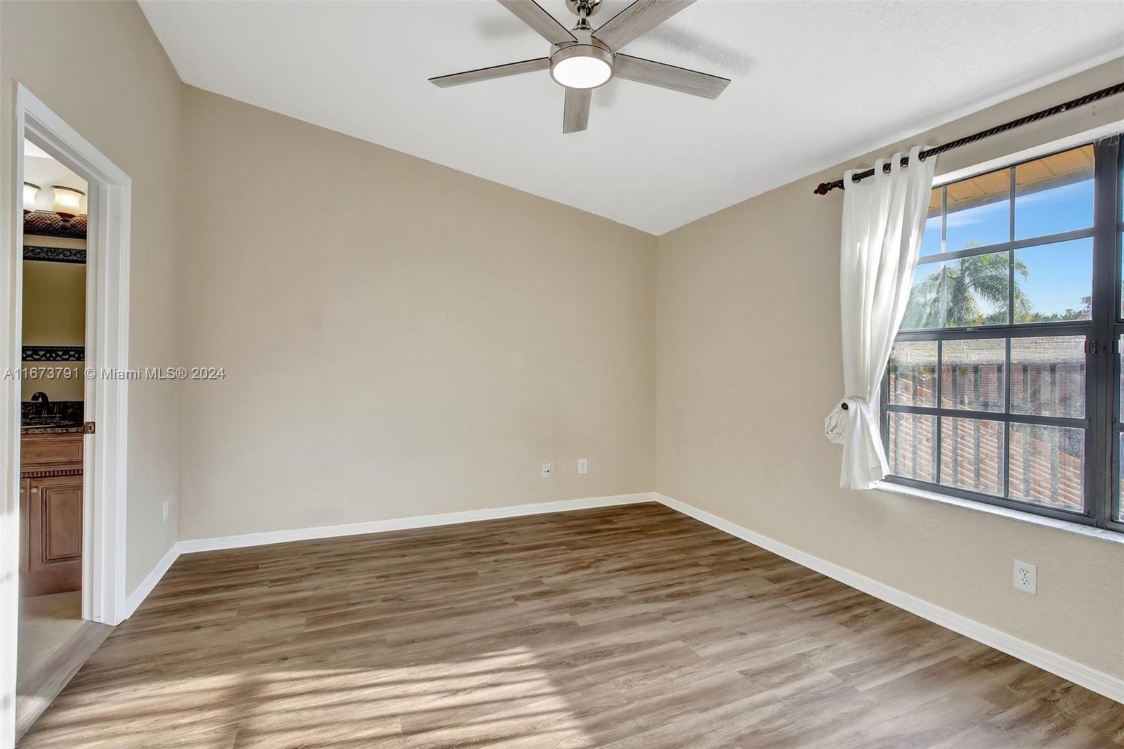 9187 Vineyard Lake Dr
