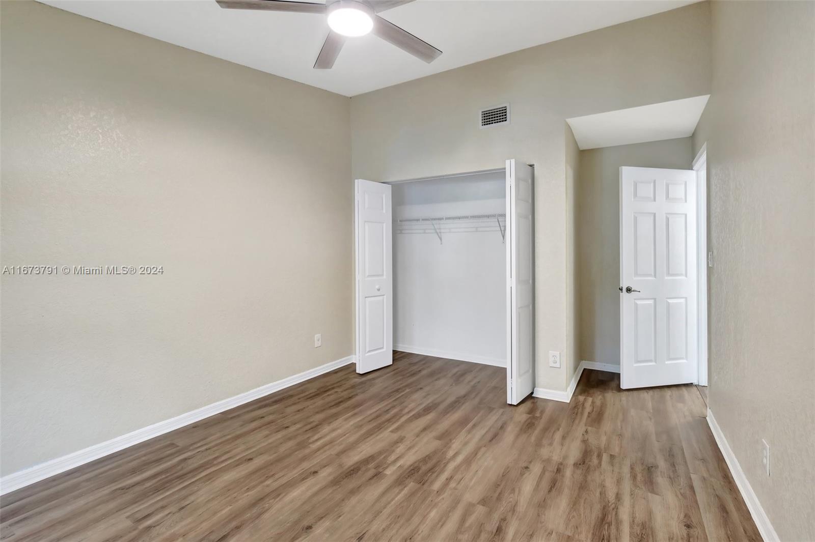 9187 Vineyard Lake Dr