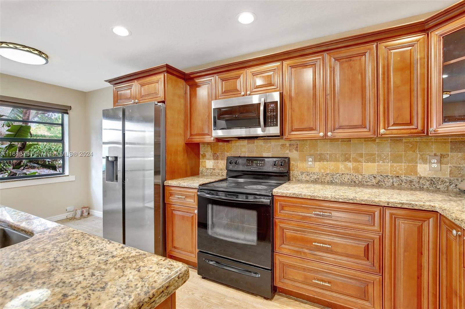 9187 Vineyard Lake Dr