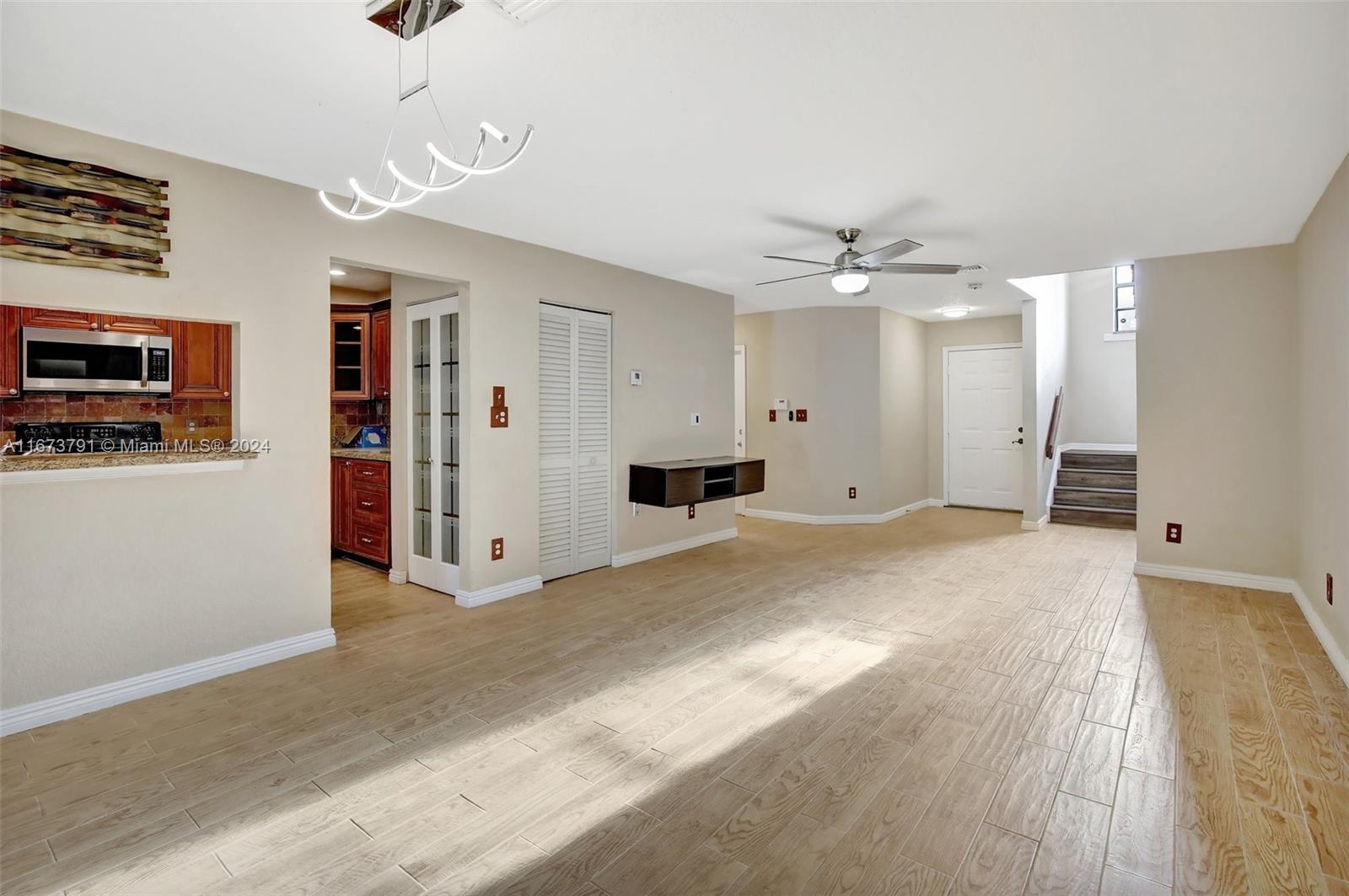 9187 Vineyard Lake Dr