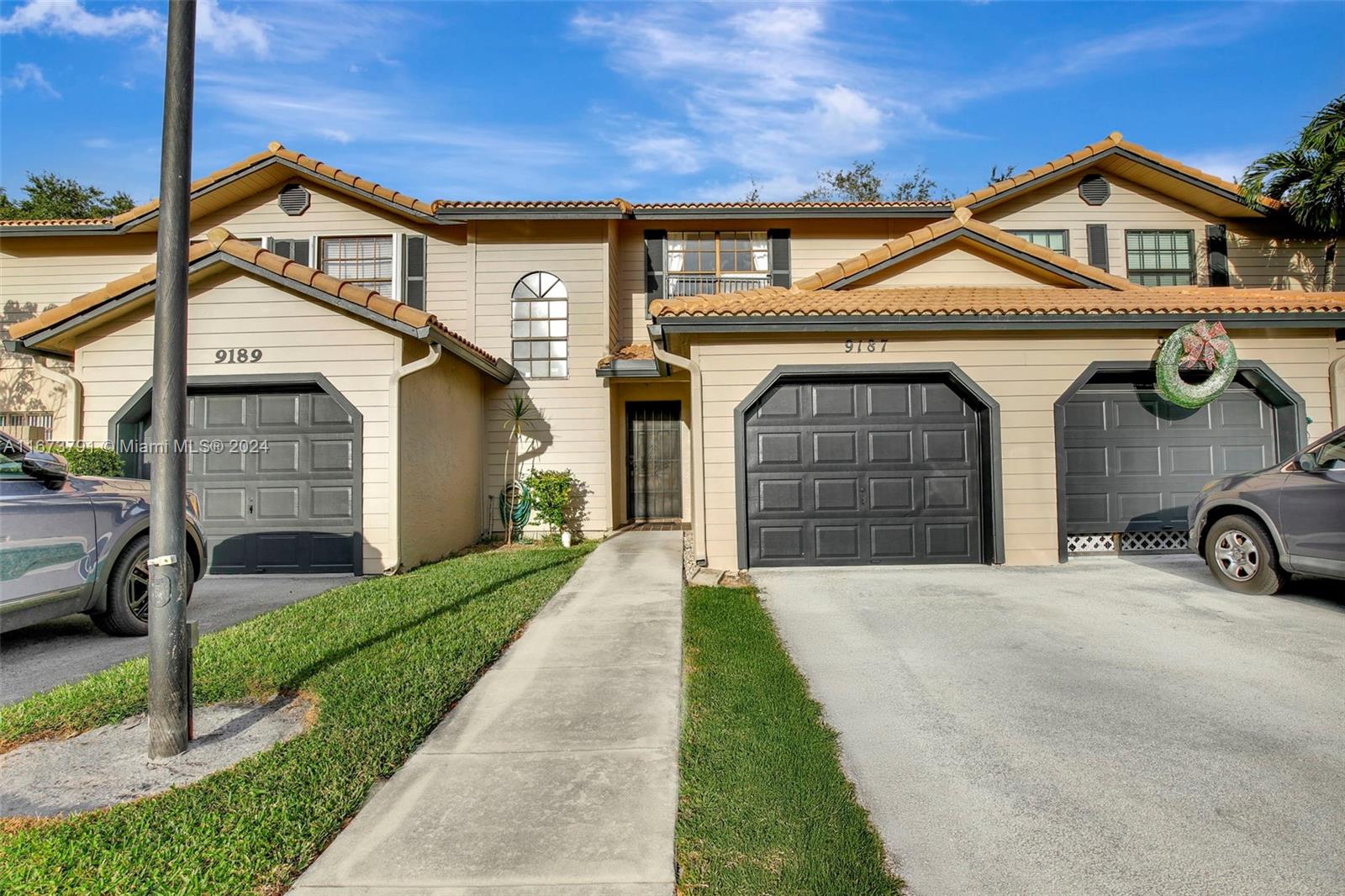 9187 Vineyard Lake Dr