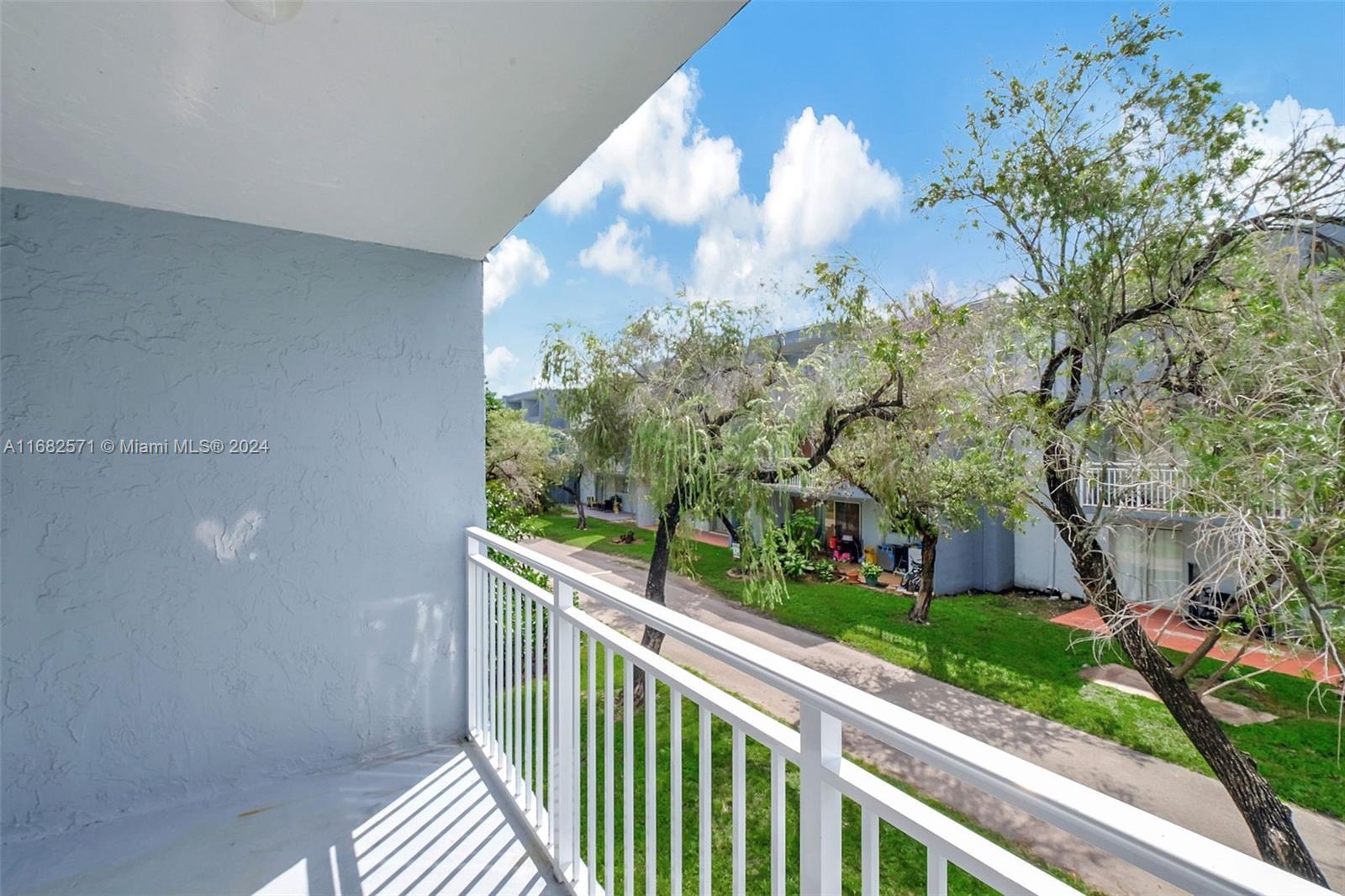 9373 Fontainebleau Blvd # K215