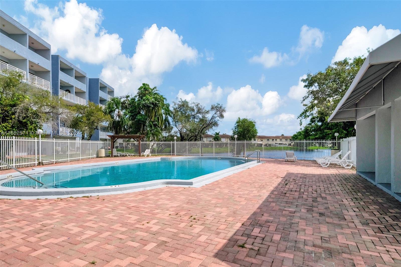 9373 Fontainebleau Blvd # K215