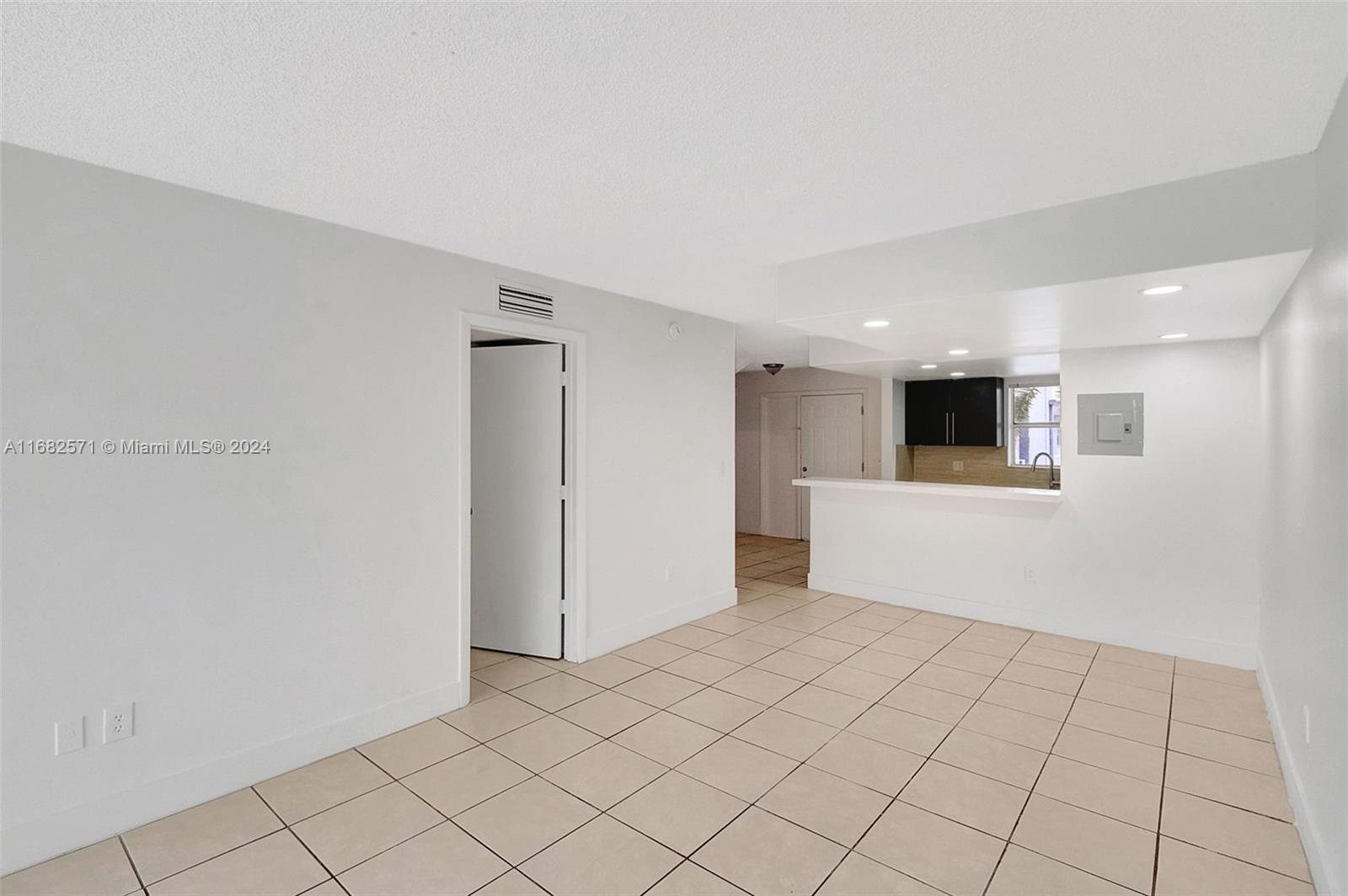 9373 Fontainebleau Blvd # K215