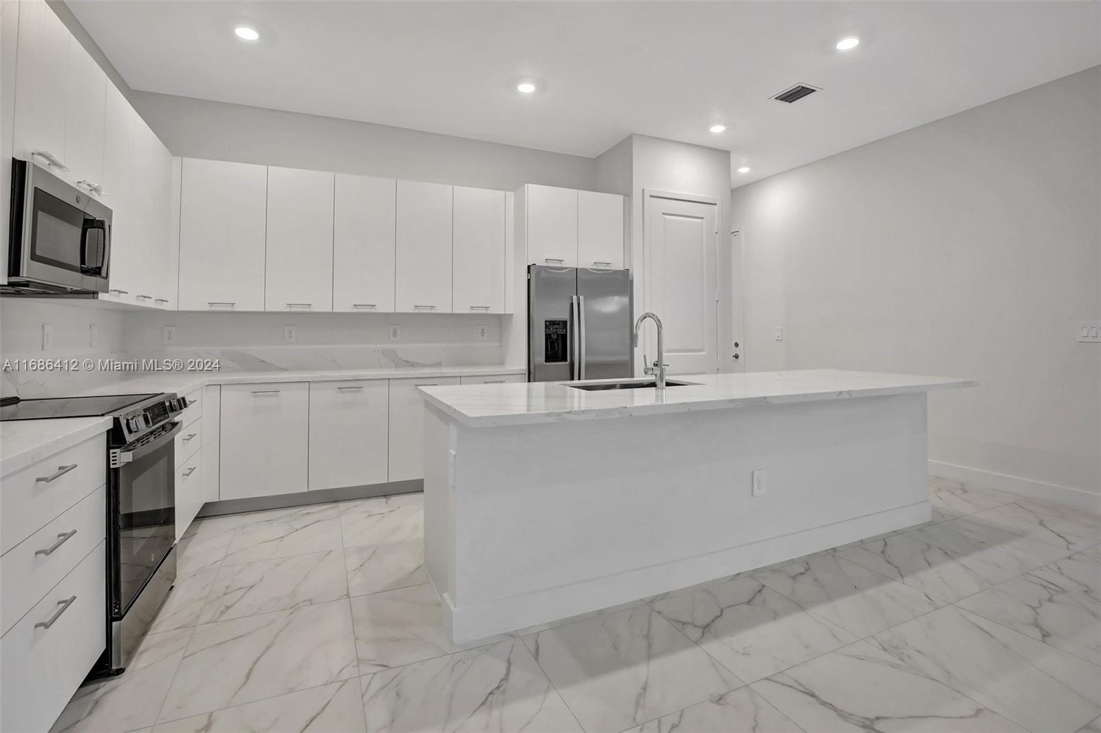 12306 SW 43rd Court