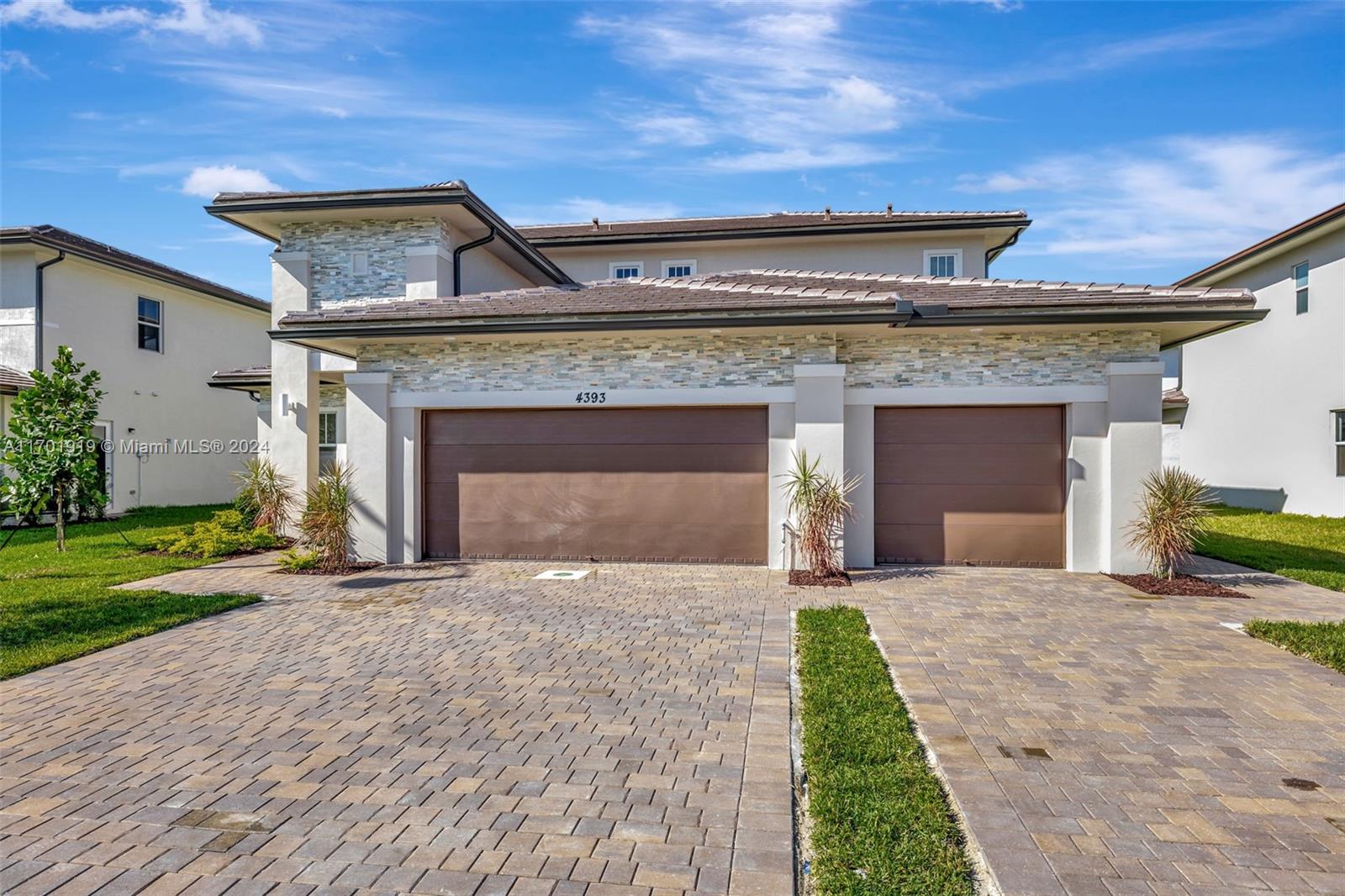 4393 SW 122nd Ter