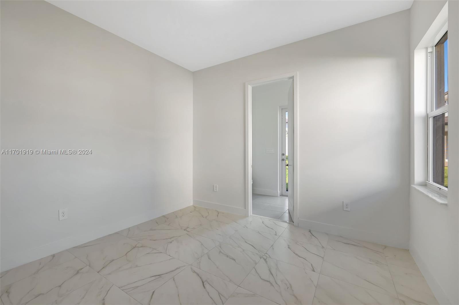 4393 SW 122nd Ter