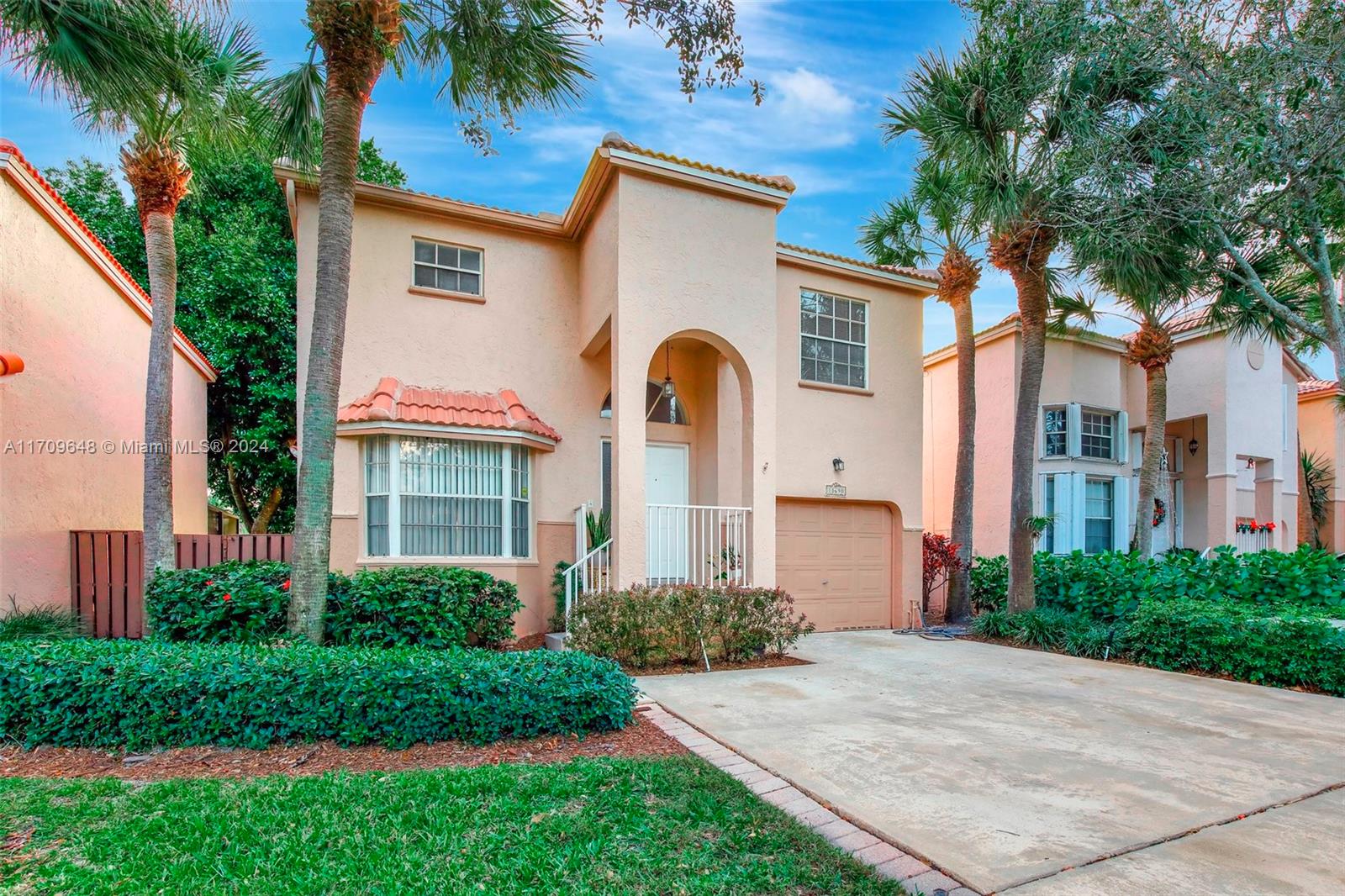 10690 NW 12th Dr