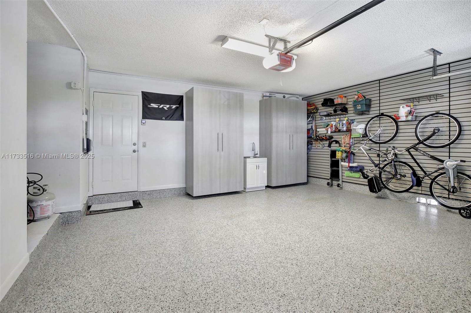 10410 NW 14th St