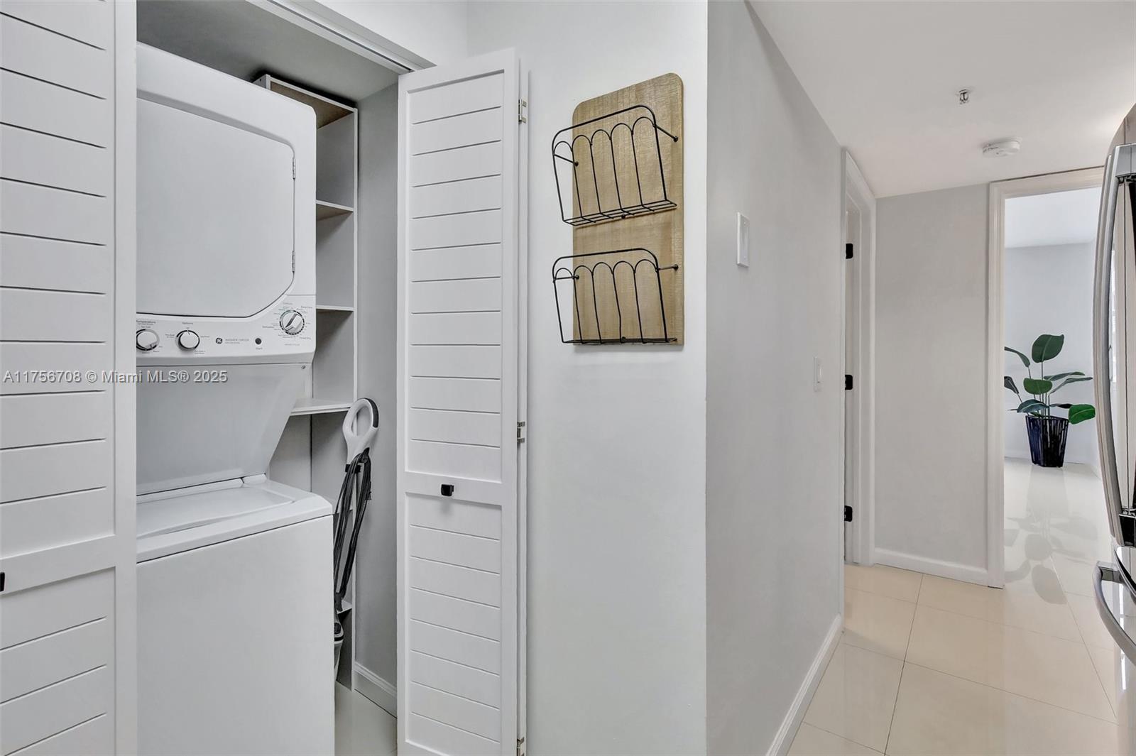 2711 Ocean Club Blvd # 107