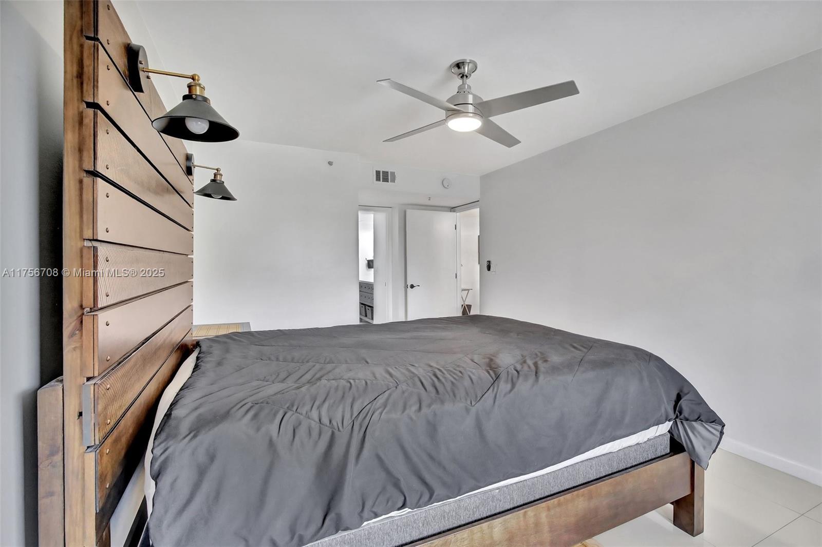 2711 Ocean Club Blvd # 107