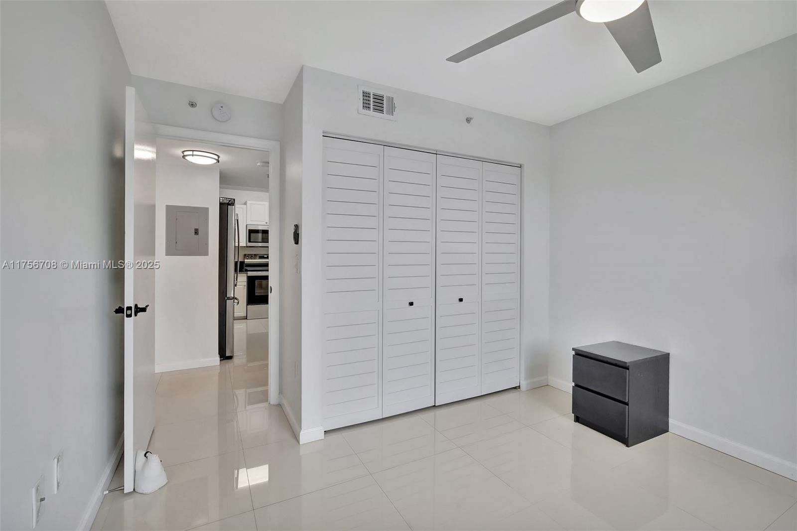 2711 Ocean Club Blvd # 107
