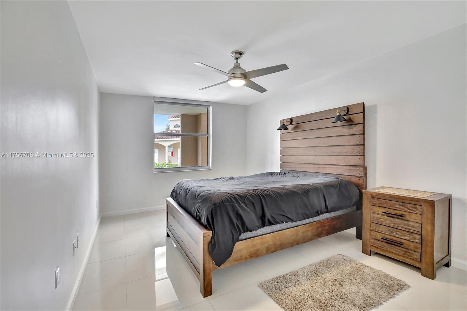 2711 Ocean Club Blvd # 107
