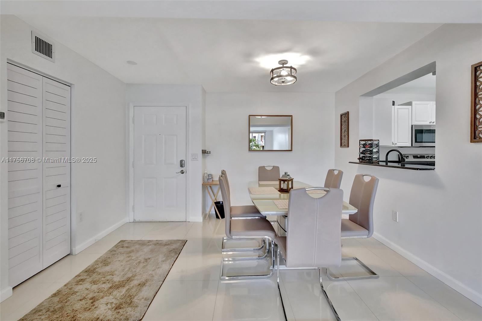 2711 Ocean Club Blvd # 107