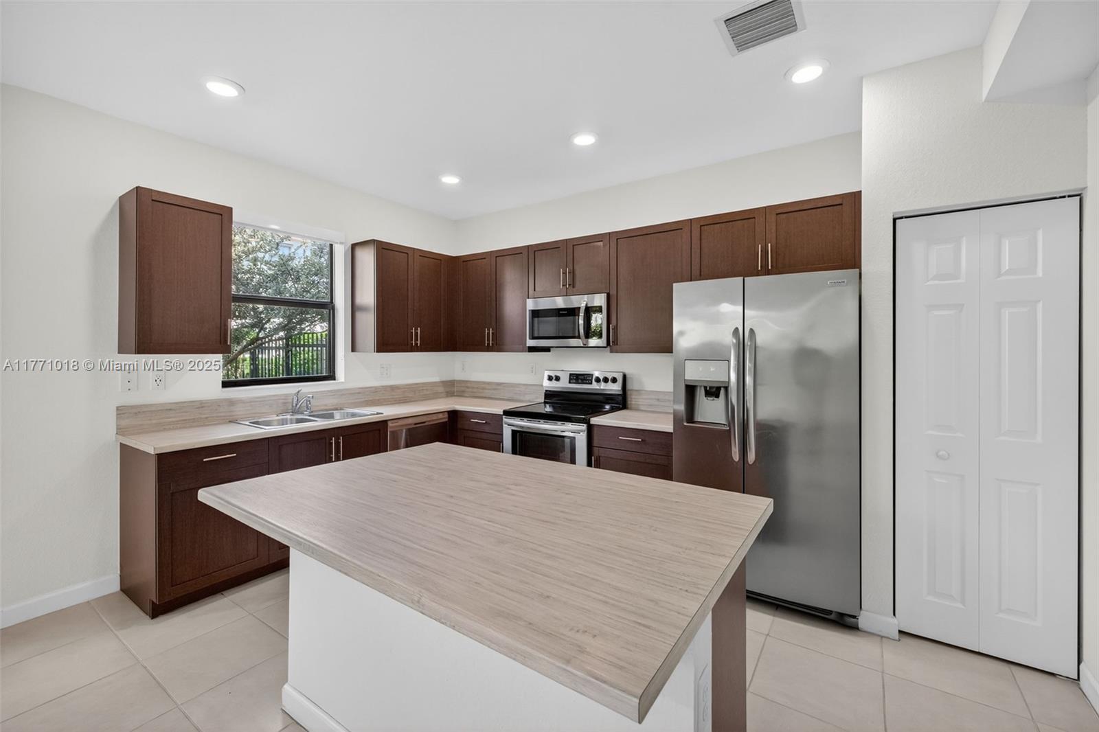 4691 Brumby Ter