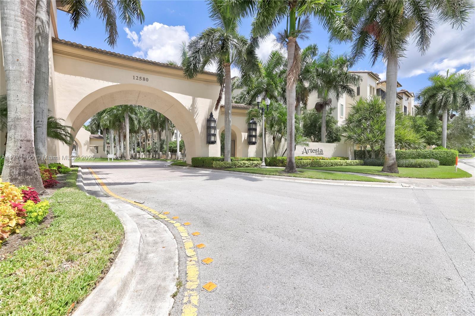 2901 NW 126th Ave # 422 Unit: 2-422