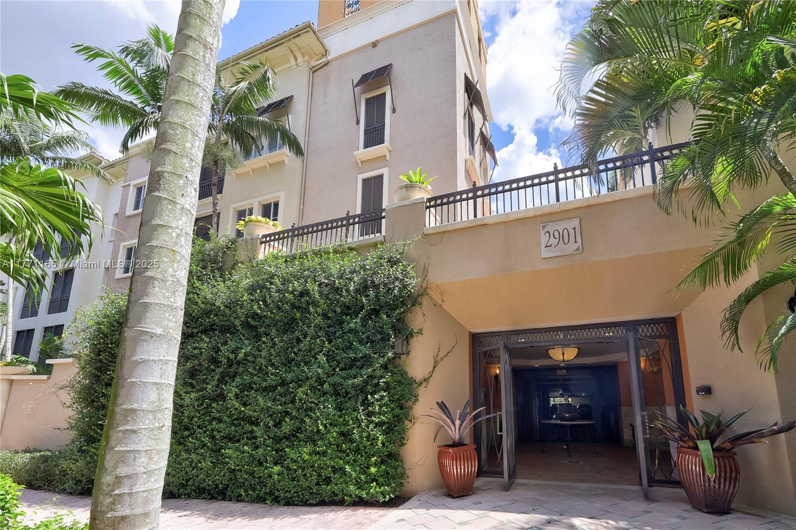 2901 NW 126th Ave # 422 Unit: 2-422