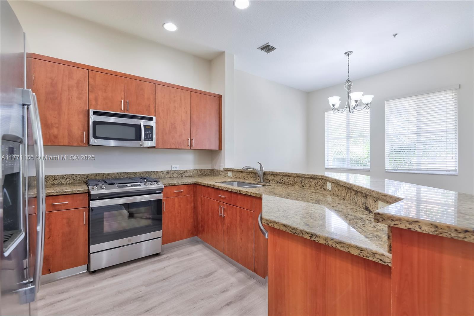 2901 NW 126th Ave # 422 Unit: 2-422