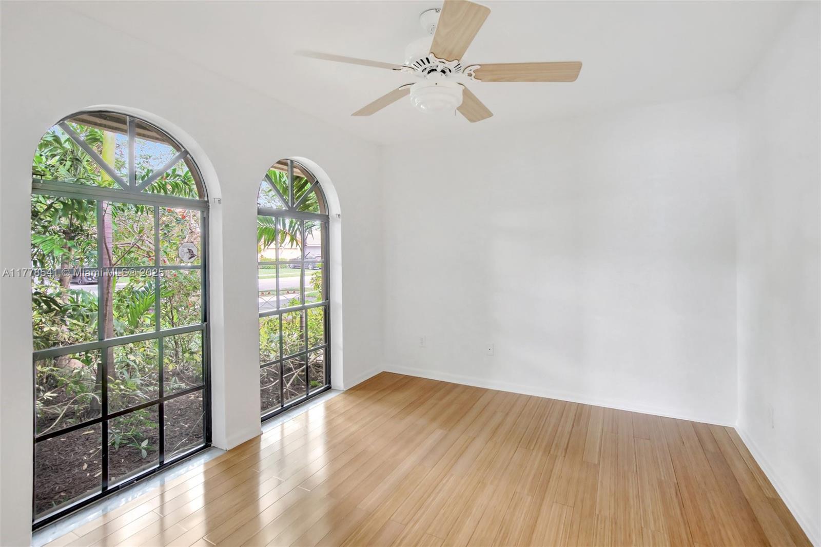 3272 Beechberry Cir