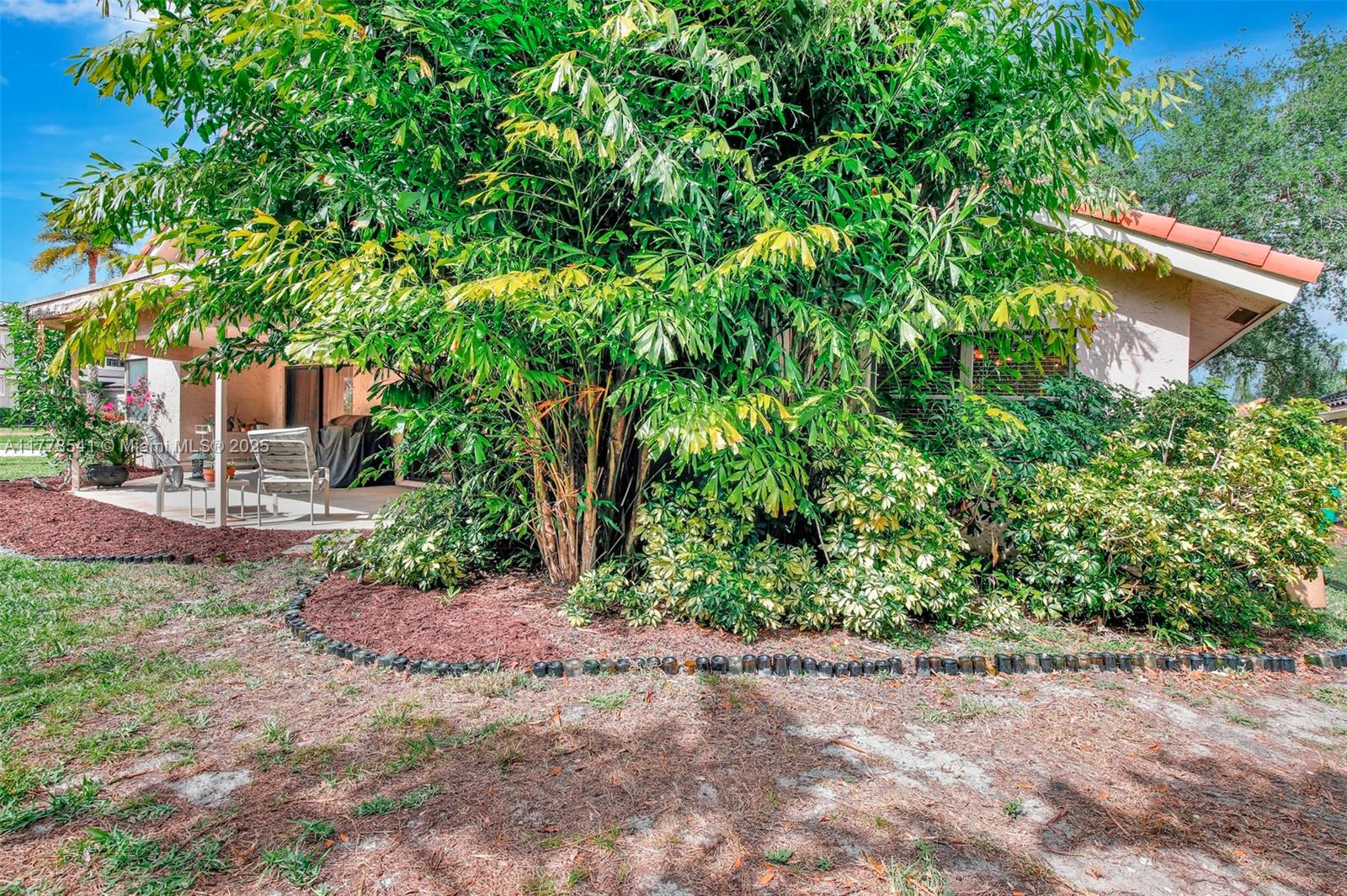 3272 Beechberry Cir
