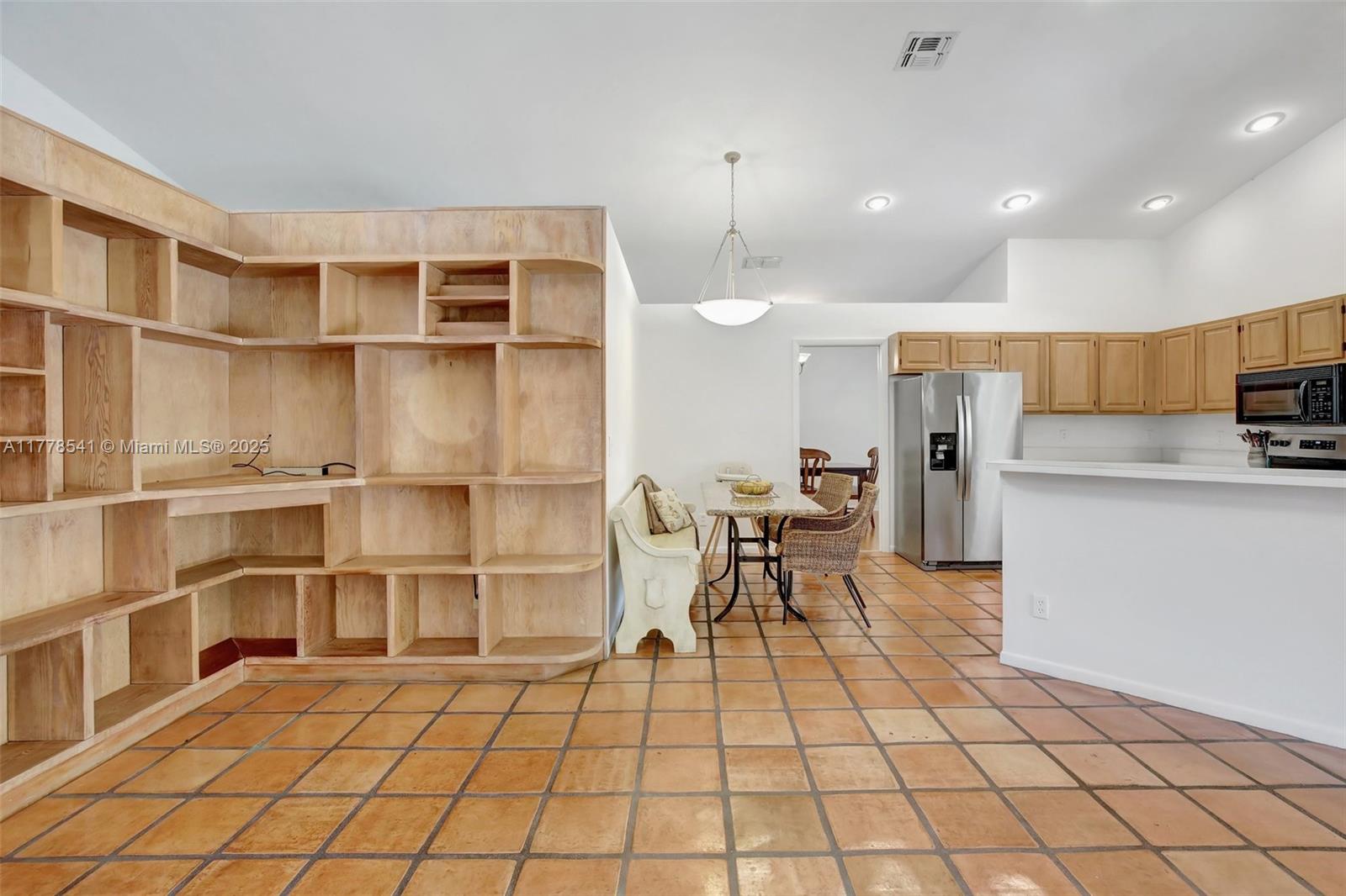 3272 Beechberry Cir