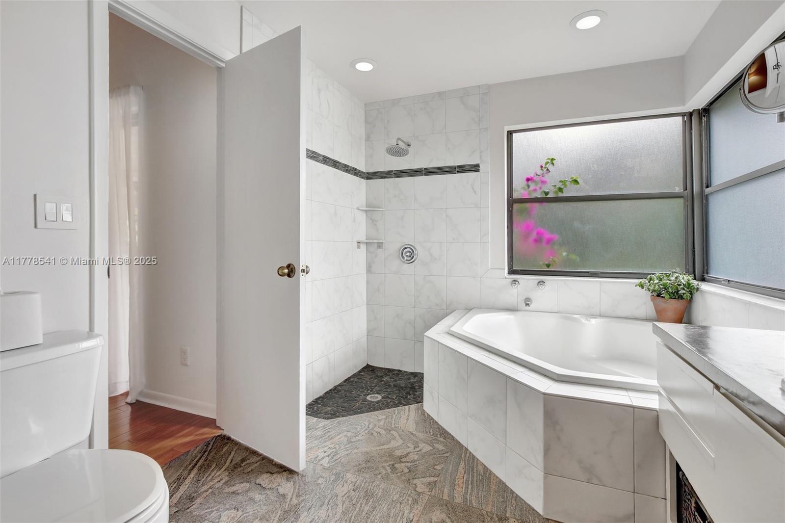 3272 Beechberry Cir