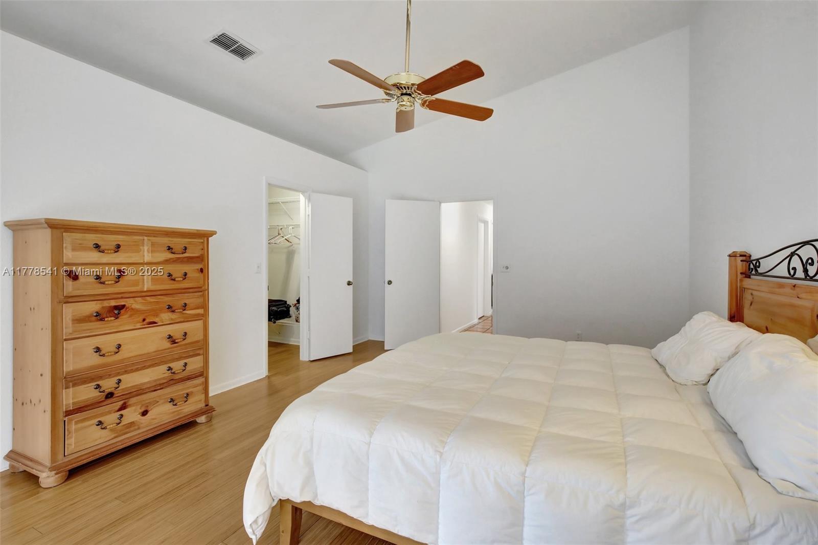3272 Beechberry Cir