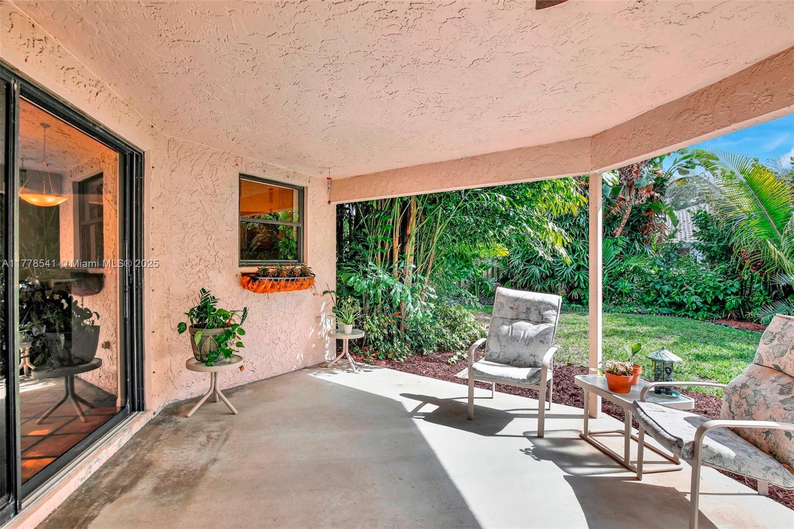 3272 Beechberry Cir