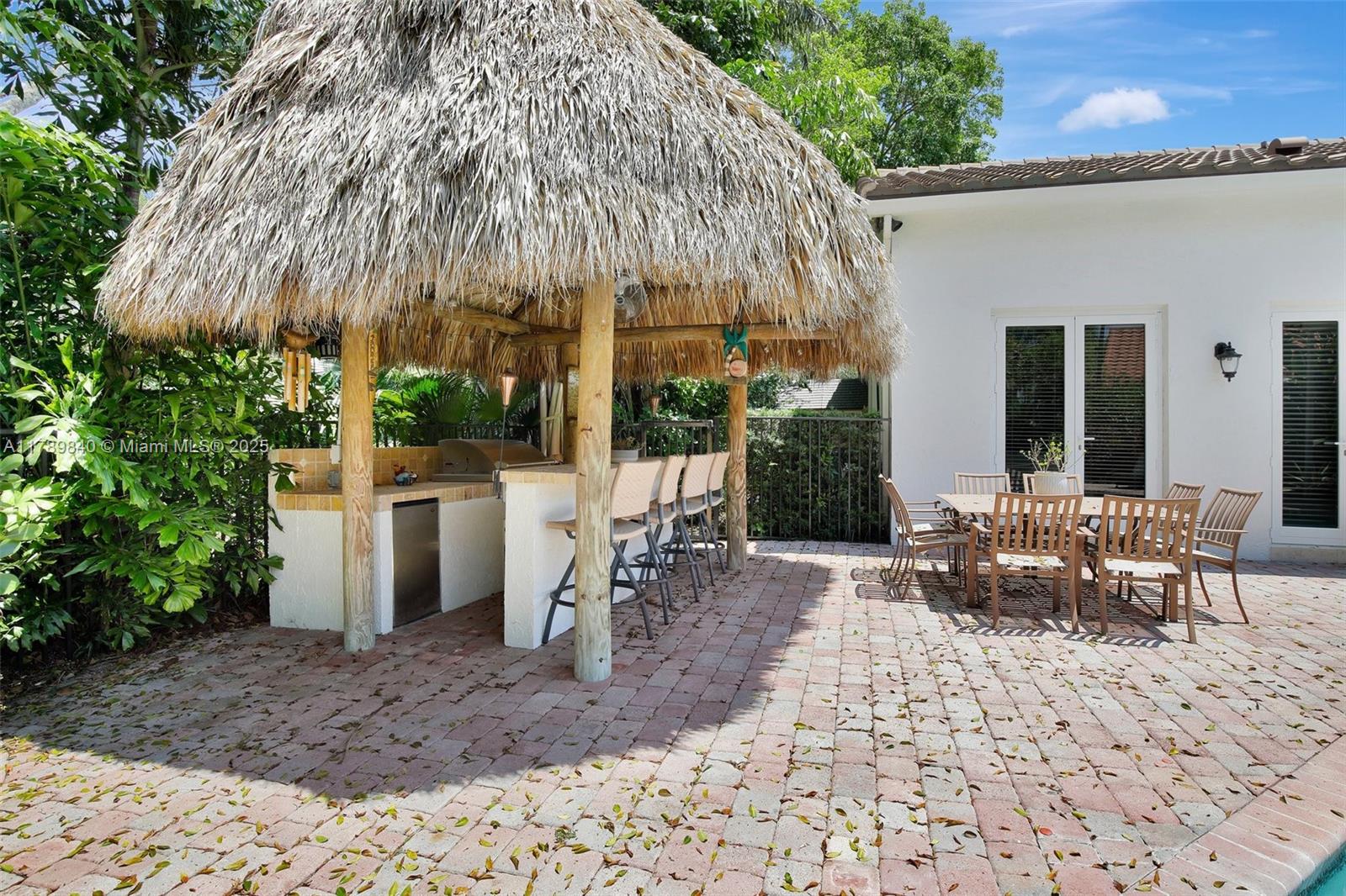 3082 Lakewood Cir