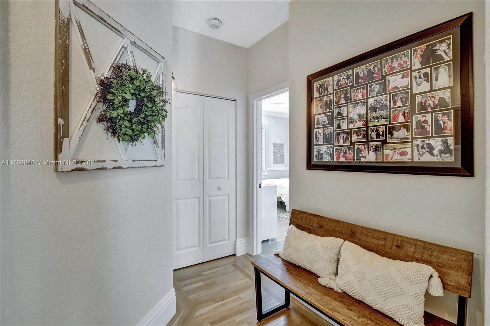 3082 Lakewood Cir