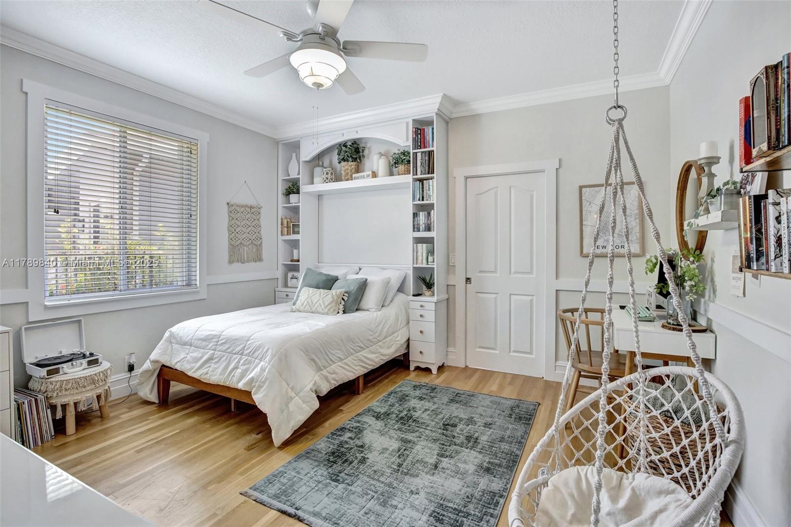3082 Lakewood Cir