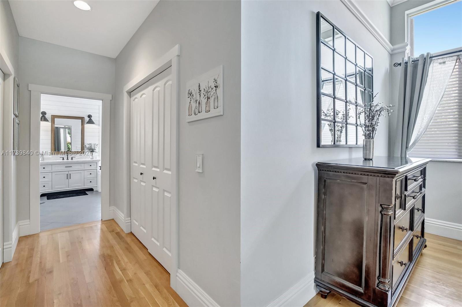 3082 Lakewood Cir