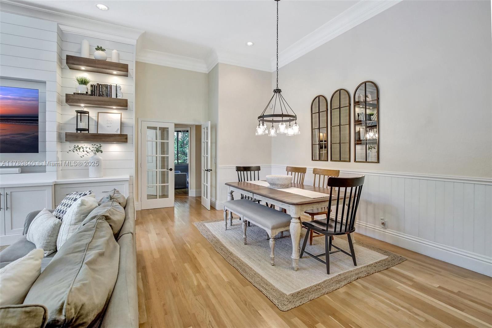 3082 Lakewood Cir