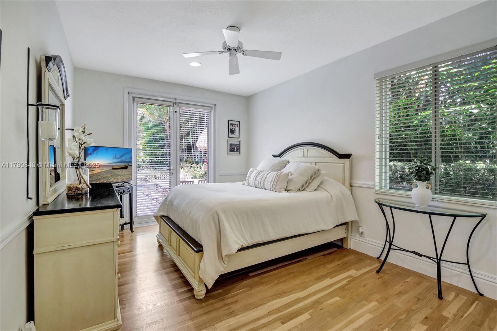 3082 Lakewood Cir