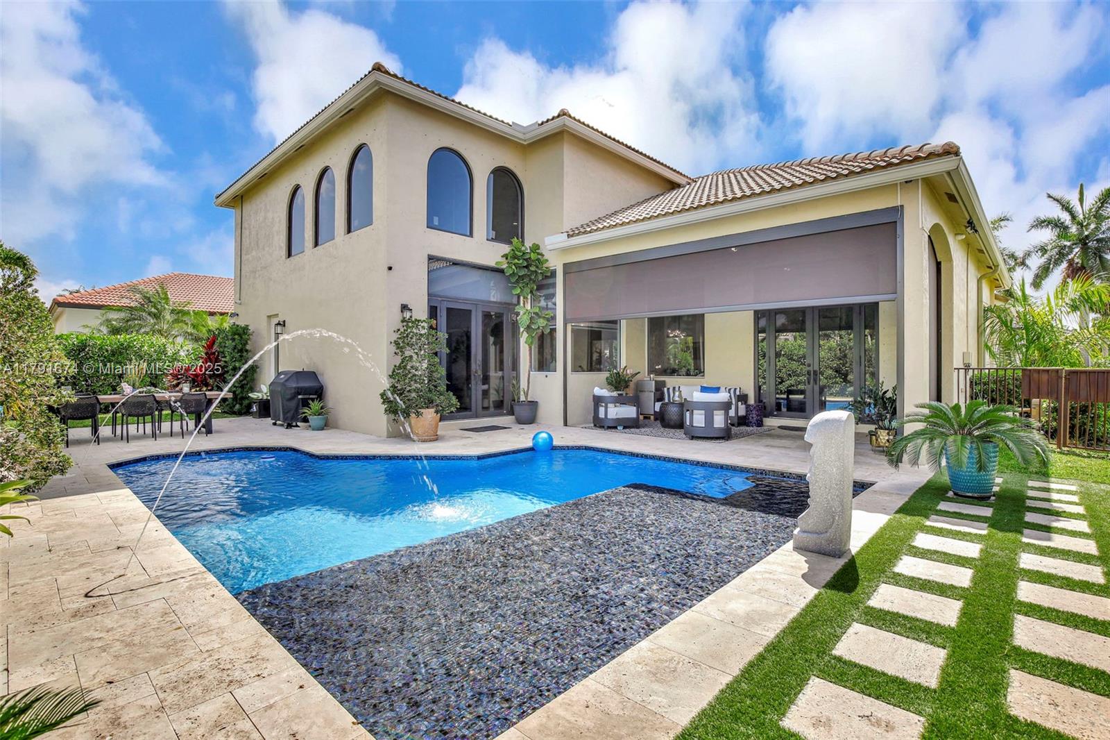 3260 SW 189th Ave