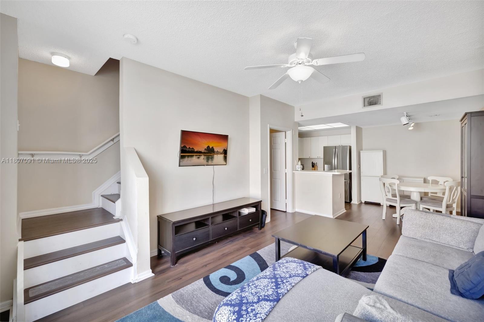 2107 SE 10th Ave # 823