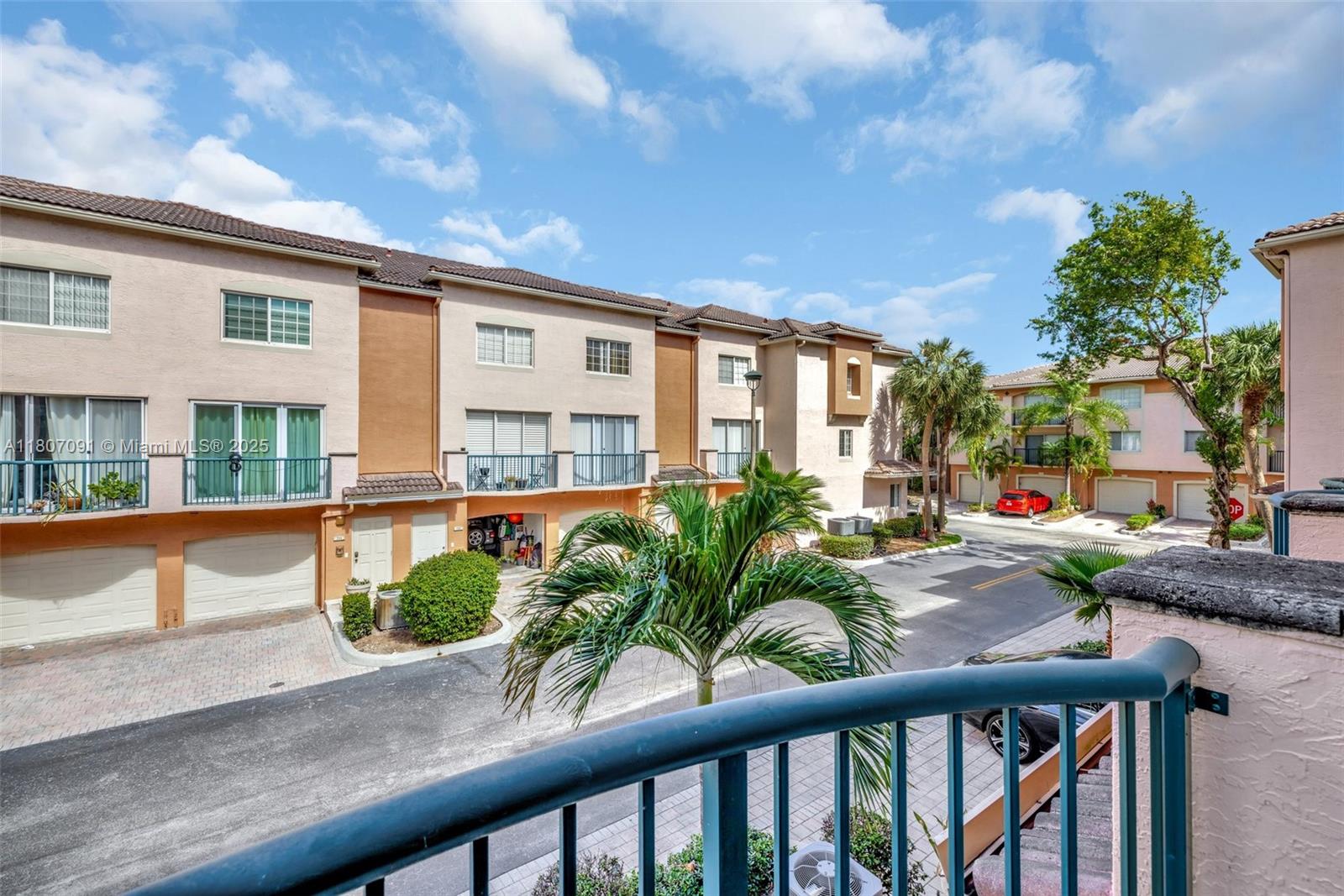 2107 SE 10th Ave # 823