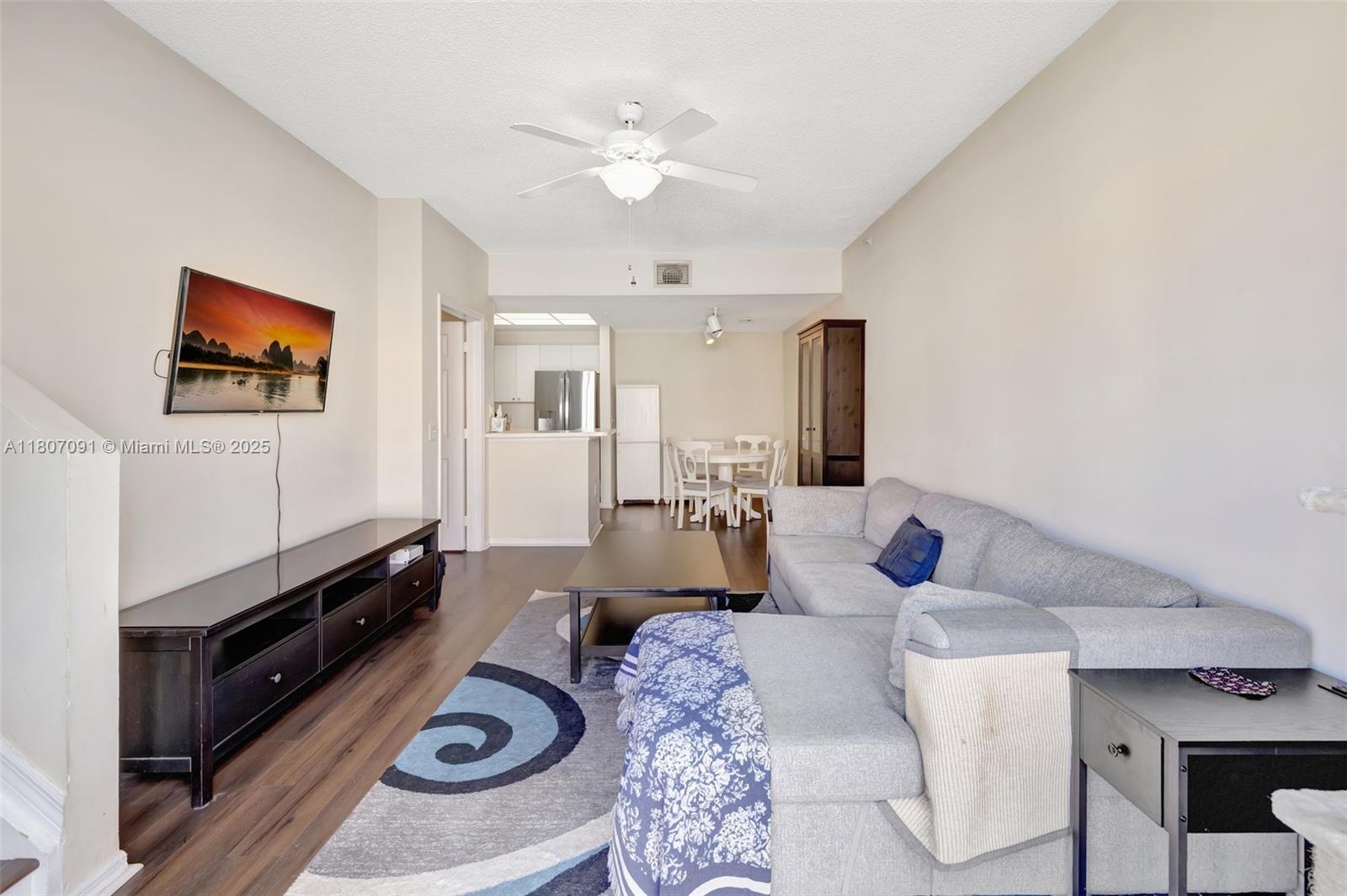 2107 SE 10th Ave # 823