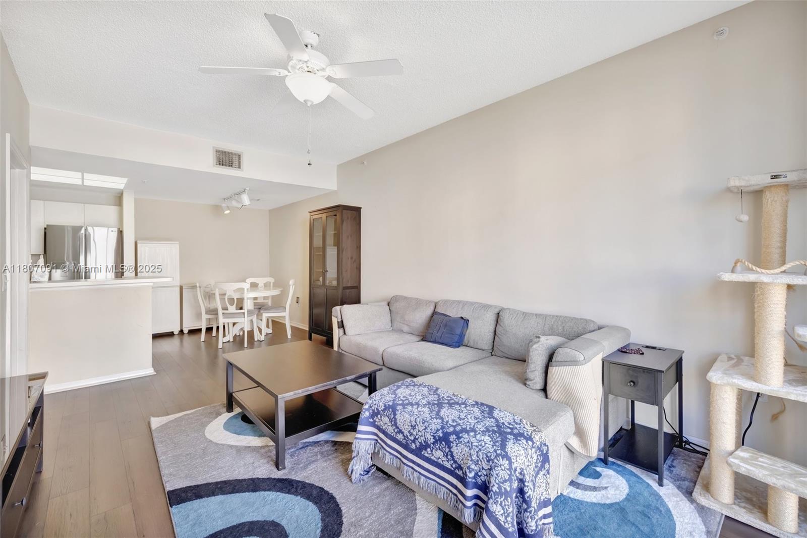 2107 SE 10th Ave # 823