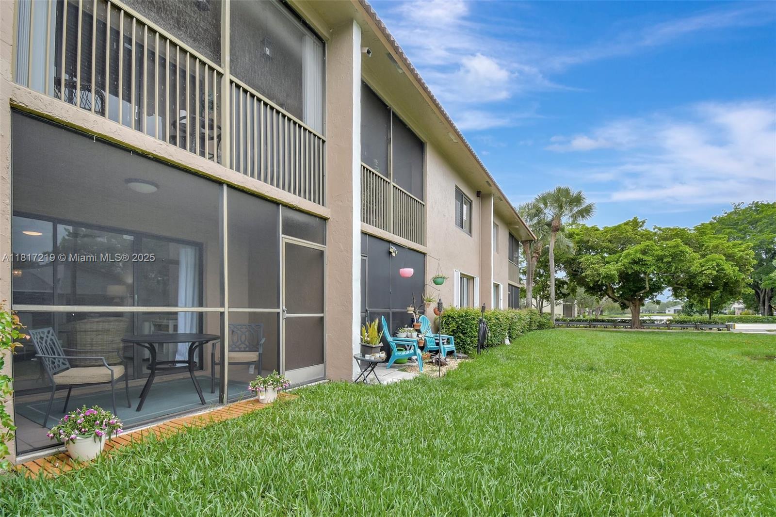 441 Lakeview Dr # 103